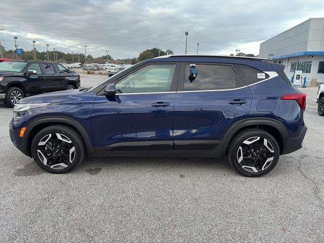 Used 2024 Kia Seltos SX w/ SX Sunroof Package image 4
