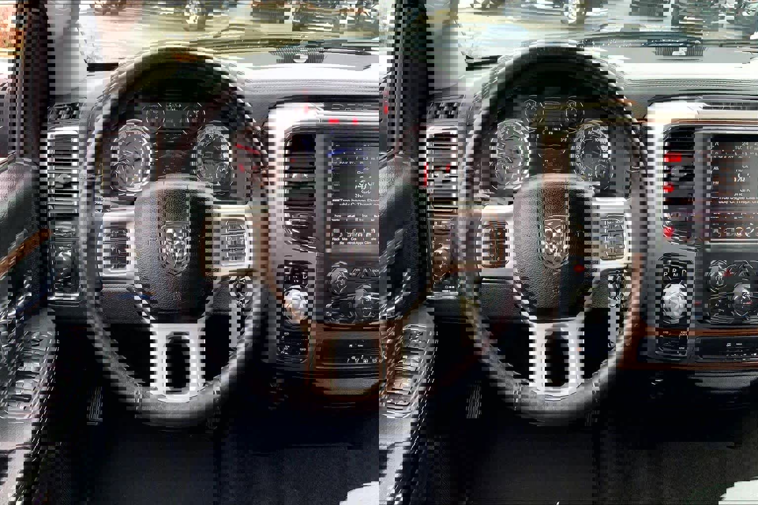 Used 2017 RAM 1500 Laramie image 5