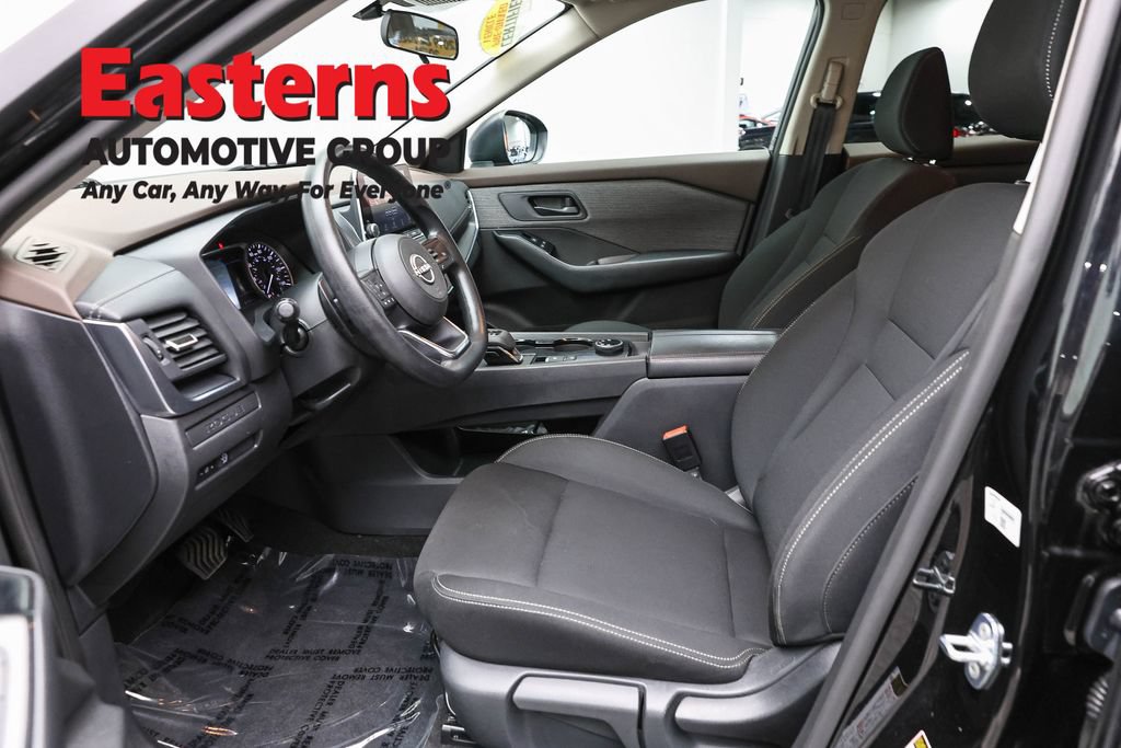 Used 2023 Nissan Rogue S AWD/4WD image 14
