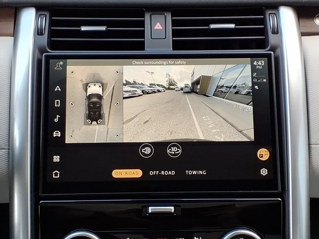 Certified 2025 Land Rover Discovery Dynamic SE AWD/4WD image 19