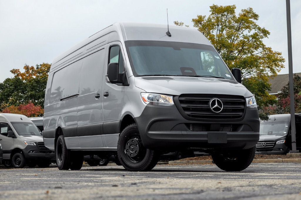 New 2026 Mercedes-Benz Sprinter 4500 image 1