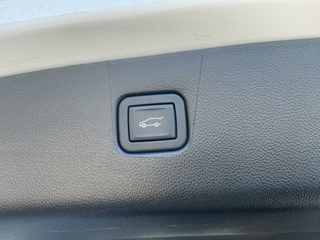 Used 2025 Chevrolet Blazer LT w/ Convenience Package AWD/4WD image 19