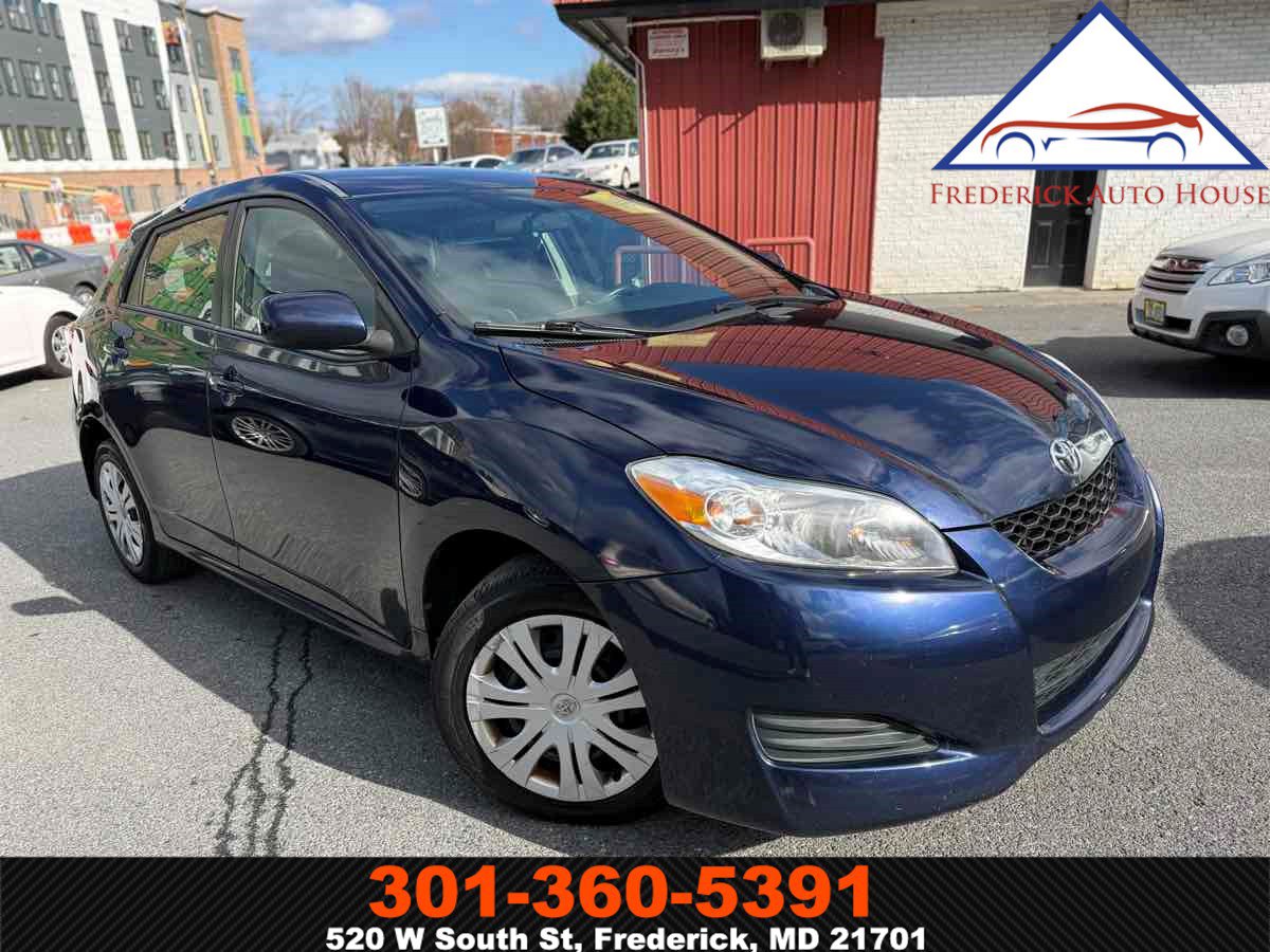 Used 2013 Toyota Matrix L image 1