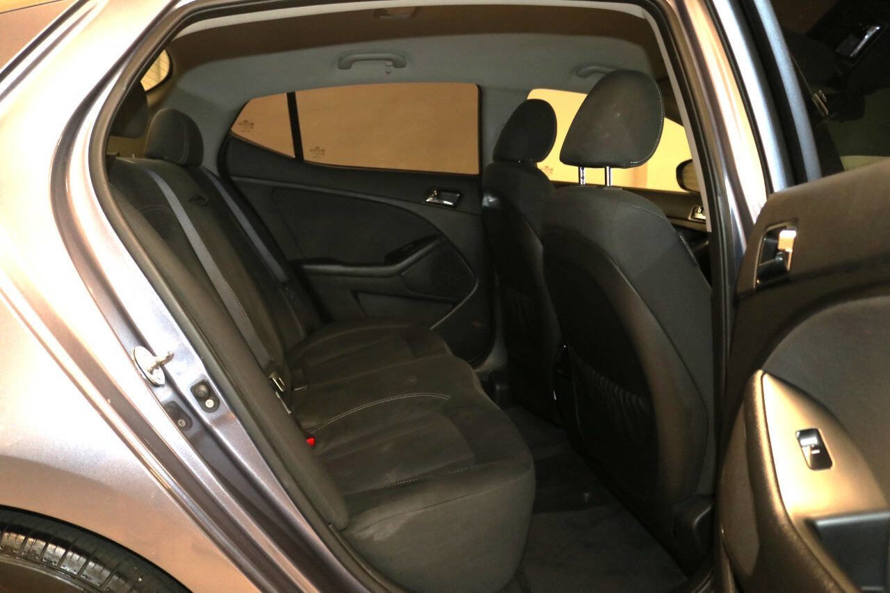 Used 2012 Kia Optima Hybrid FWD image 19
