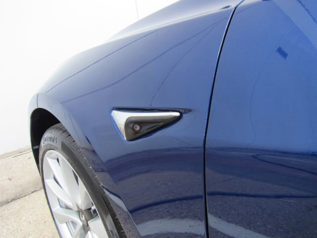 Used 2019 Tesla Model 3 Standard Range Plus image 16