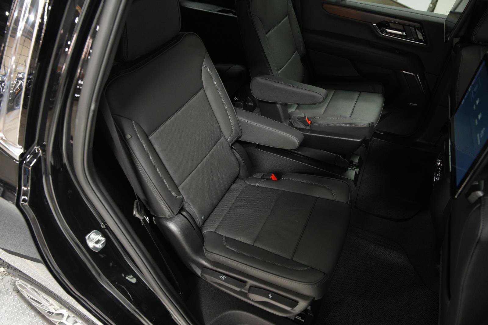 New 2026 GMC Yukon Denali w/ Denali Reserve Package image 22