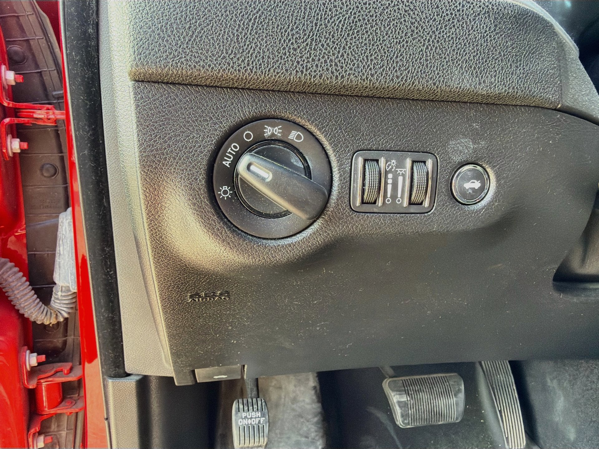 Used 2022 Dodge Charger SXT RWD image 12