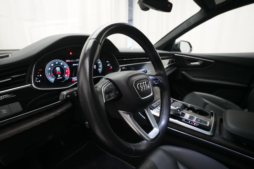 Used 2021 Audi Q8 Premium Plus w/ Premium Plus Package AWD/4WD image 8