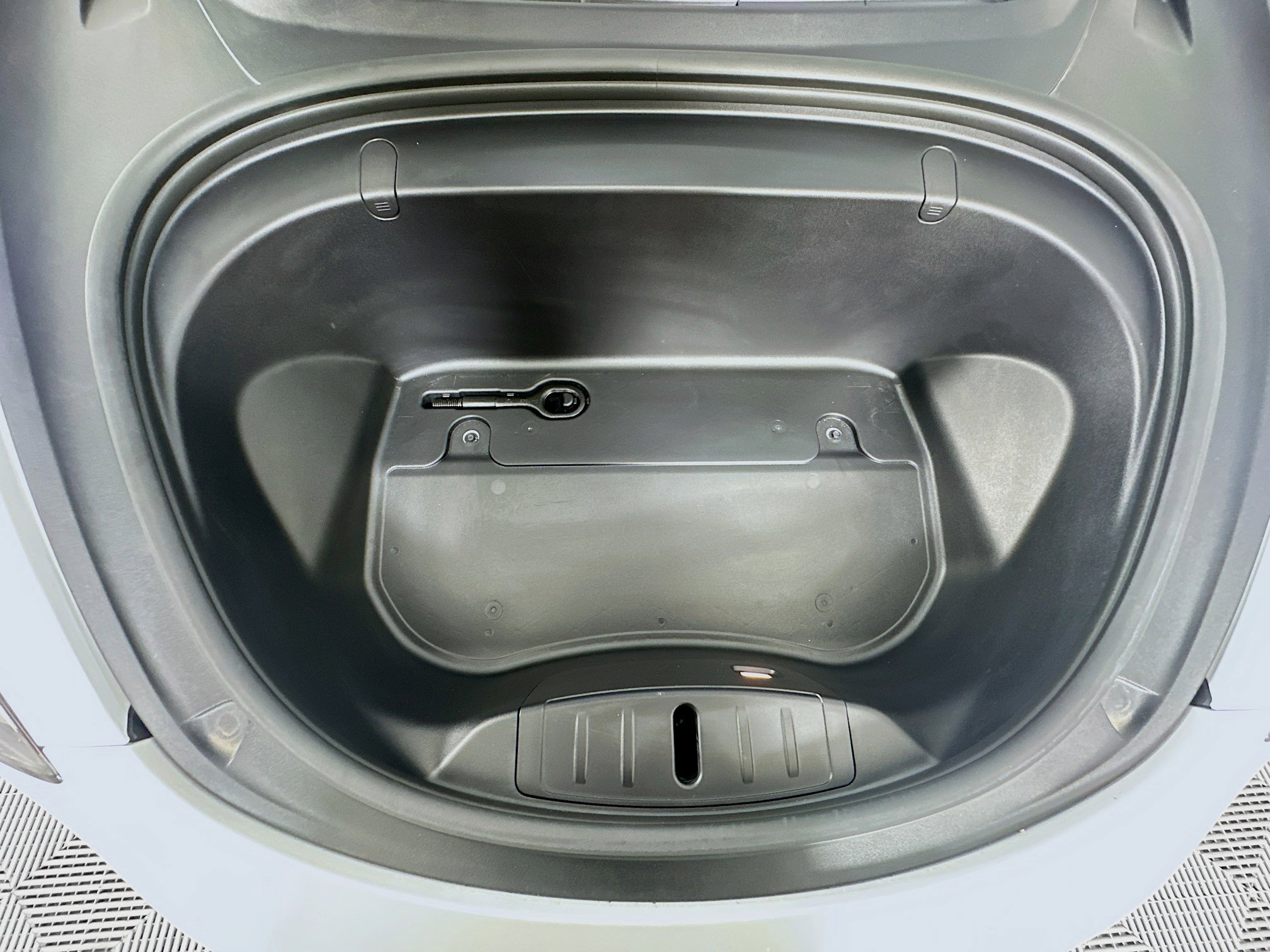 Used 2019 Tesla Model 3 Standard Range Plus image 31