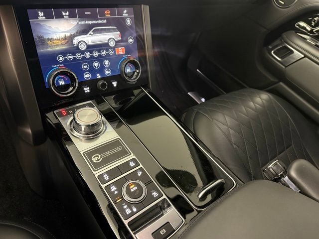Certified 2021 Land Rover Range Rover SV Autobiography Dynamic image 22