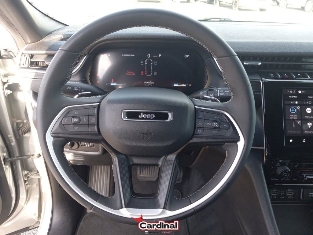 Used 2024 Jeep Grand Cherokee L Laredo image 26