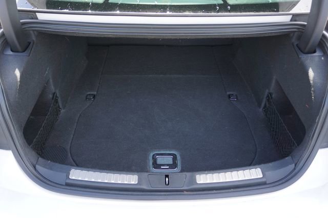 Used 2017 Lincoln Continental Select image 19