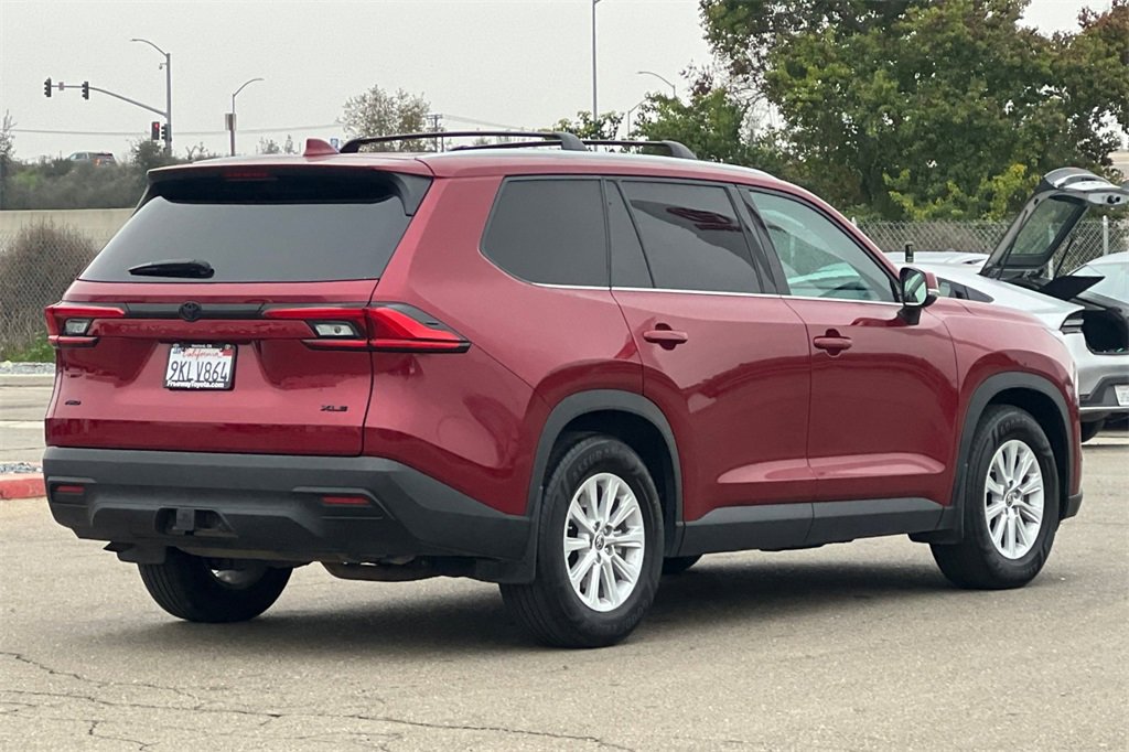 Certified 2024 Toyota Grand Highlander XLE image 5