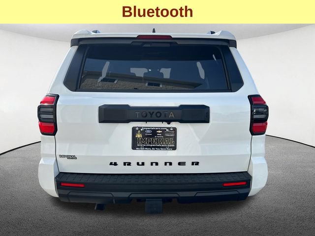 Used 2025 Toyota 4Runner SR5 AWD/4WD image 11