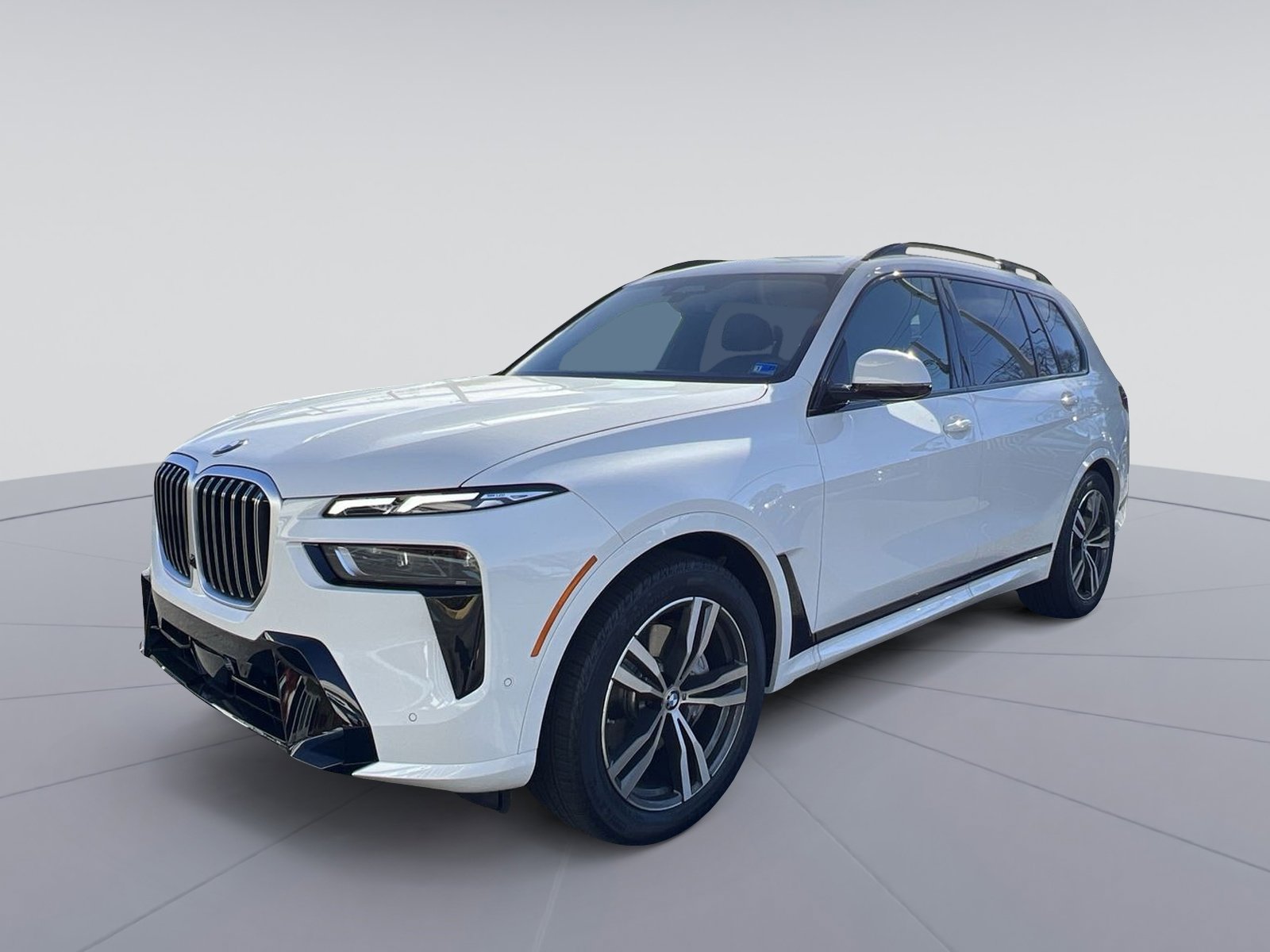 New 2026 BMW X7 xDrive40i w/ M Sport Package
