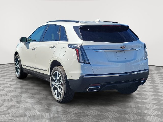 New 2026 Cadillac XT5 Sportv w/ LPO, Floor Liner Package AWD/4WD image 6