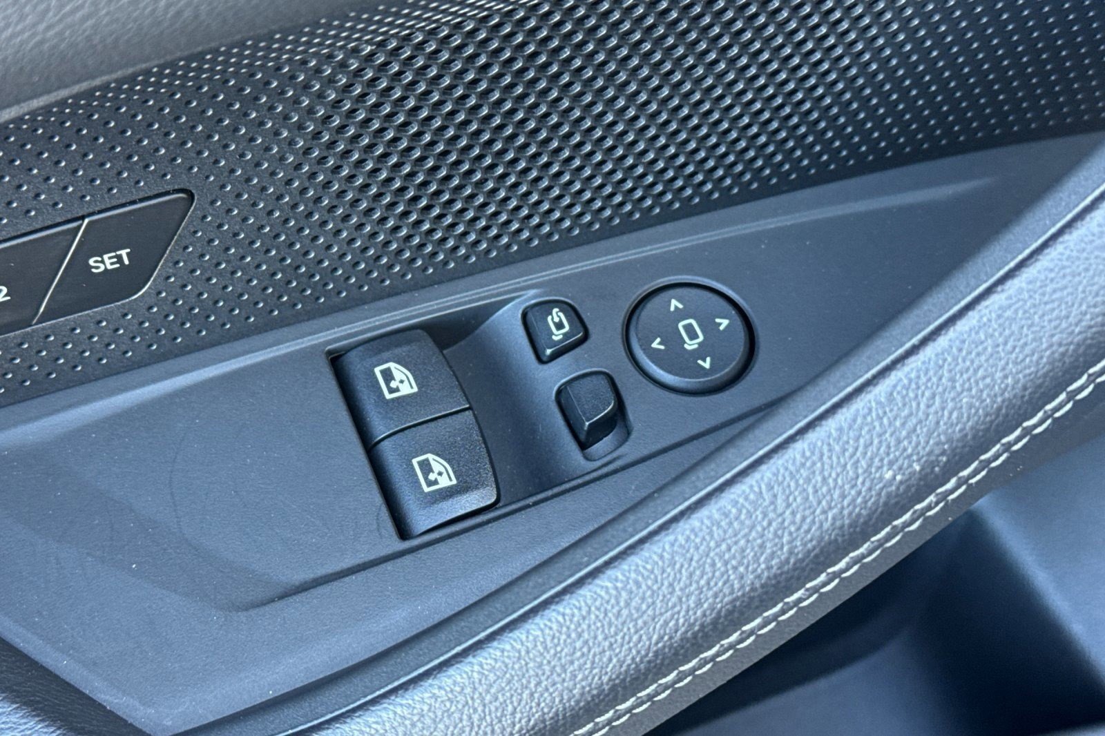 Used 2023 BMW M440i Coupe w/ Premium Package image 14