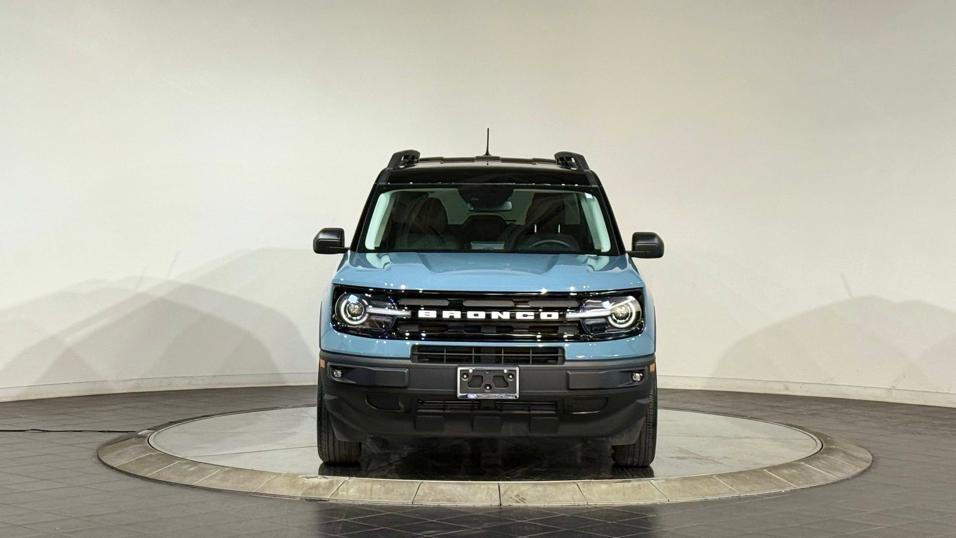 Used 2022 Ford Bronco Sport Outer Banks w/ Tech Package image 3