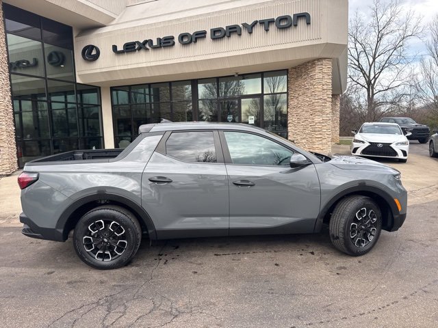 Used 2022 Hyundai Santa Cruz SEL image 2