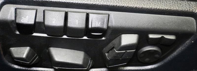 Used 2012 BMW 650i xDrive Convertible image 42