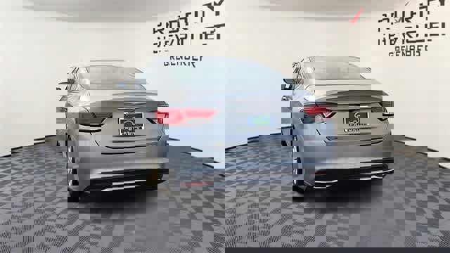 Used 2016 Chrysler 200 Limited image 7