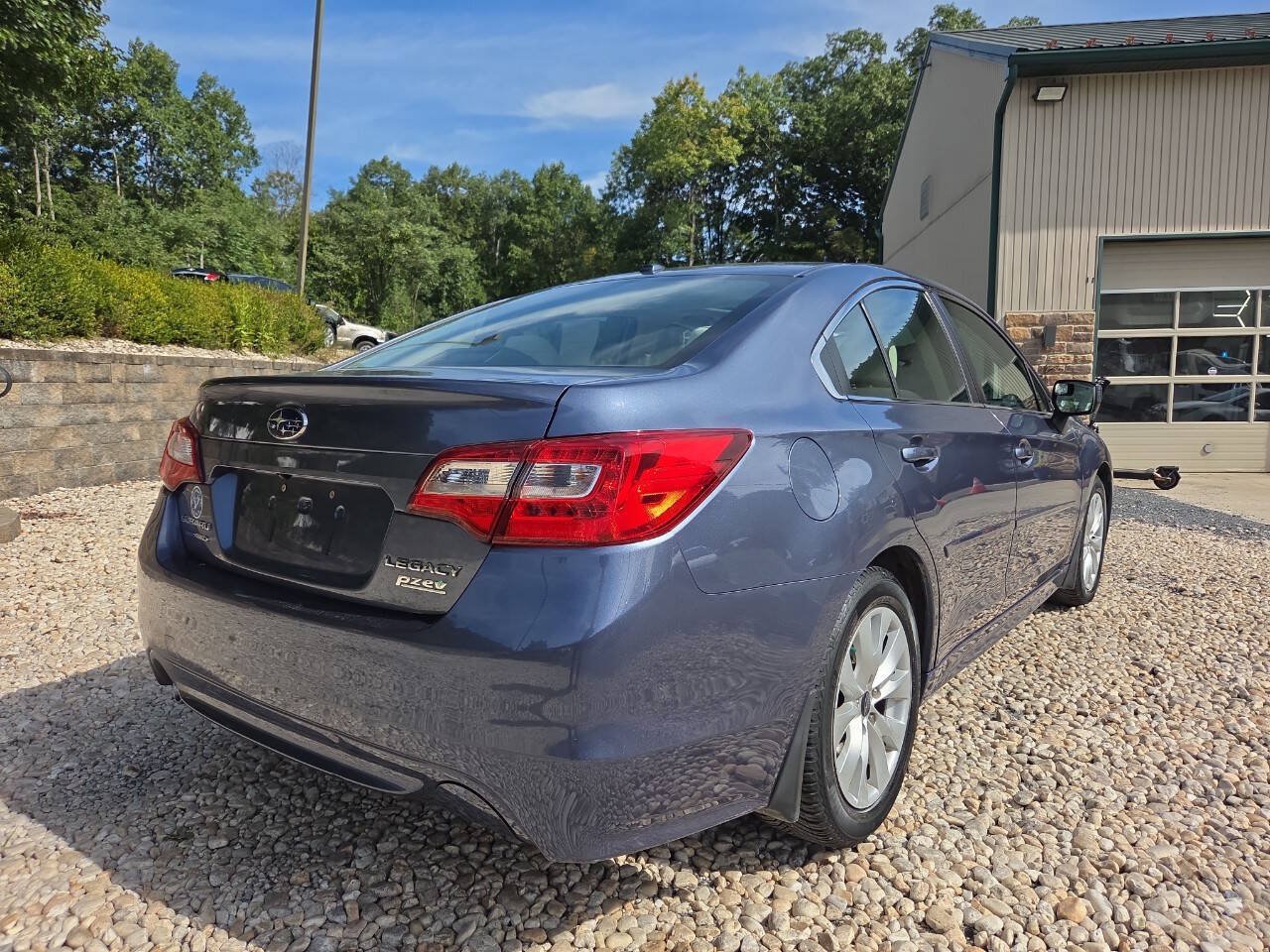 Used 2015 Subaru Legacy 2.5i Premium w/ Moonroof Package AWD/4WD image 7