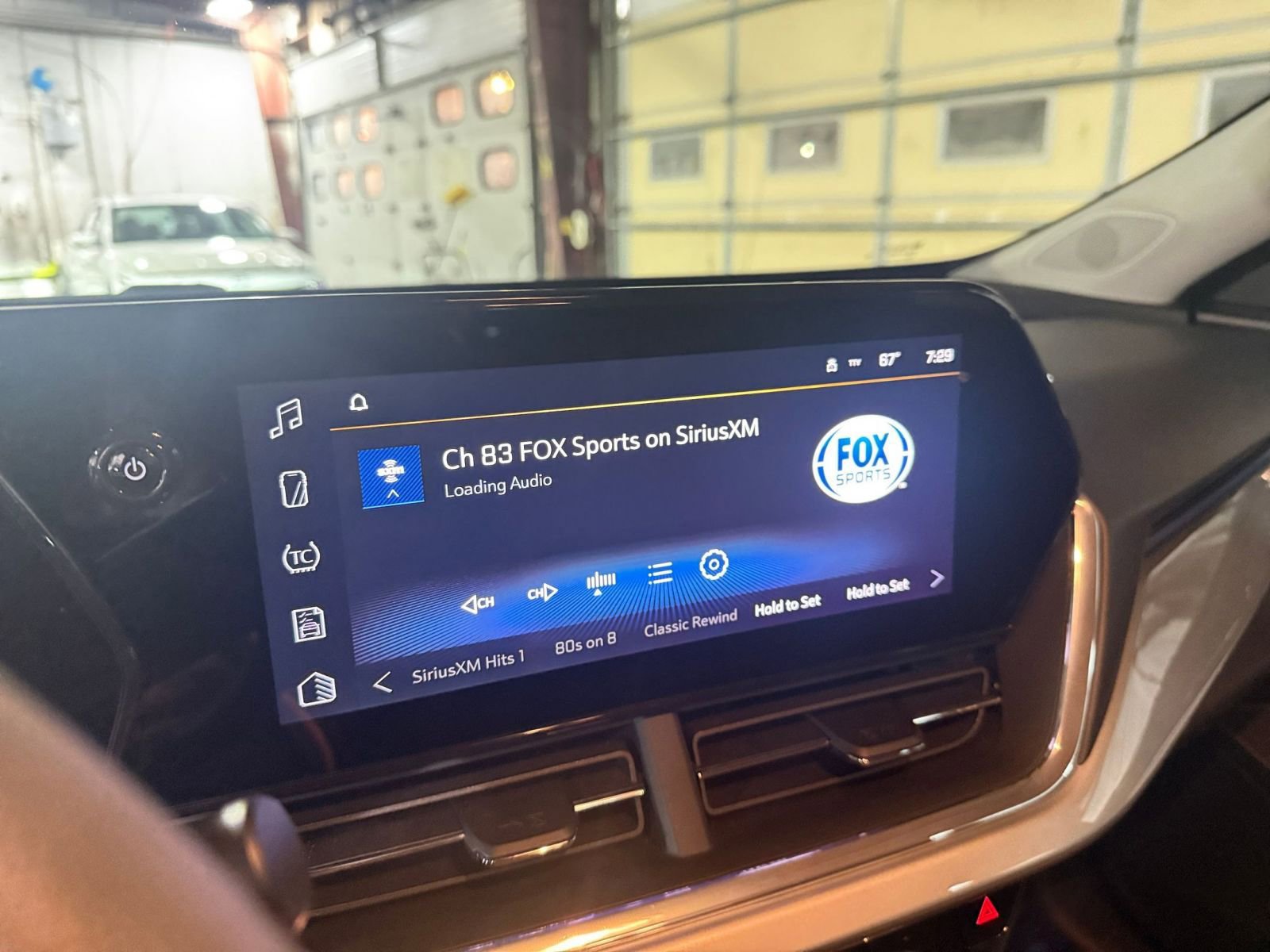 Used 2025 Chevrolet Trax LT image 21