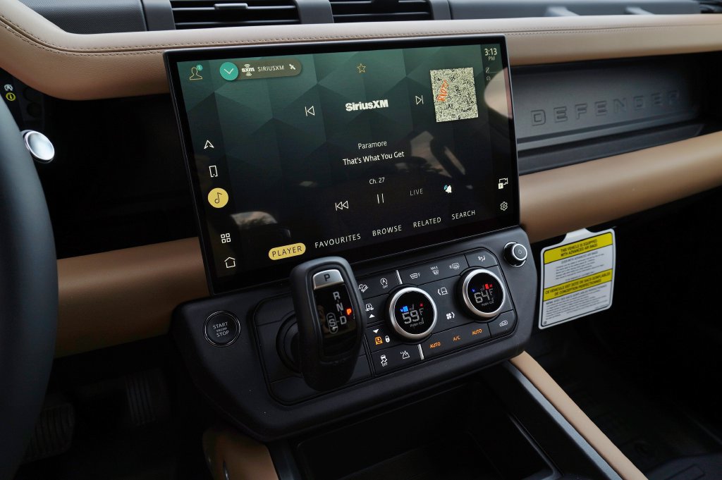 New 2026 Land Rover Defender 110 X-Dynamic SE AWD/4WD image 19
