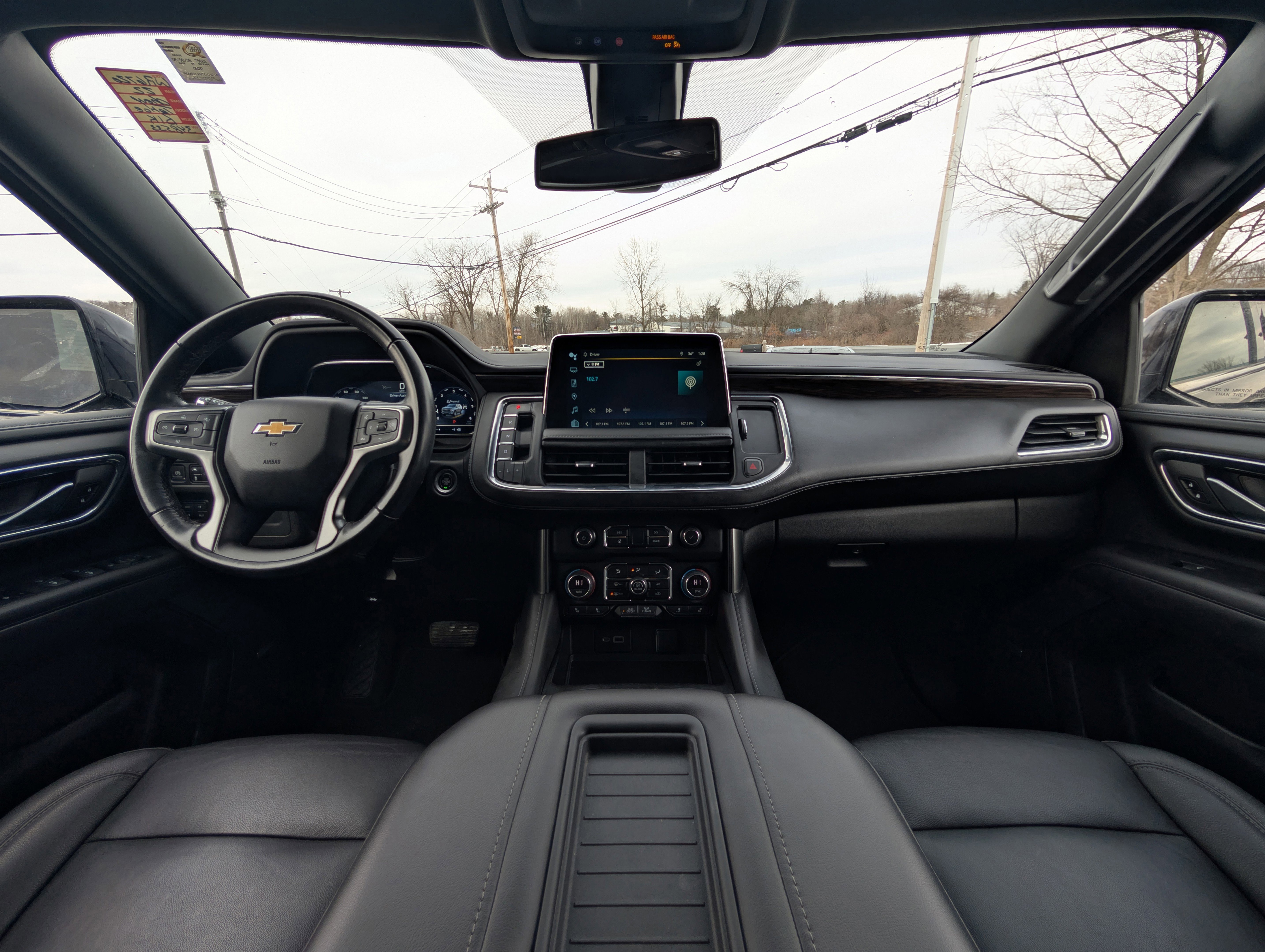 Used 2022 Chevrolet Tahoe LT image 2