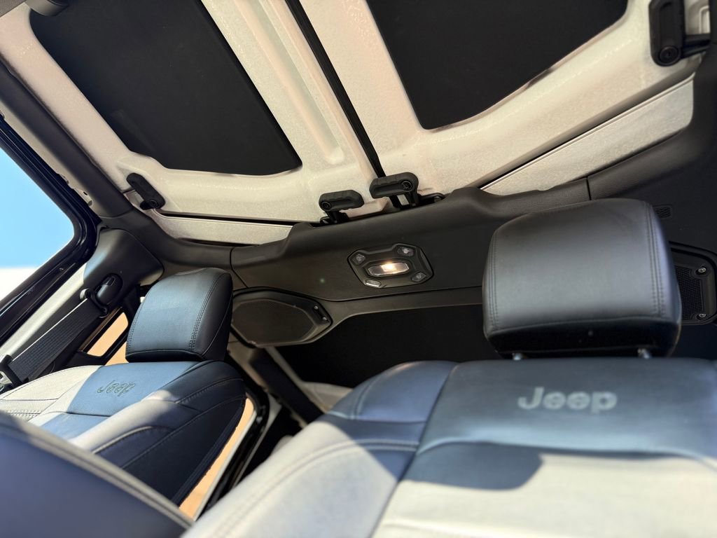 Used 2018 Jeep Wrangler Unlimited Sahara w/ Quick Order Package 24M Moab image 11