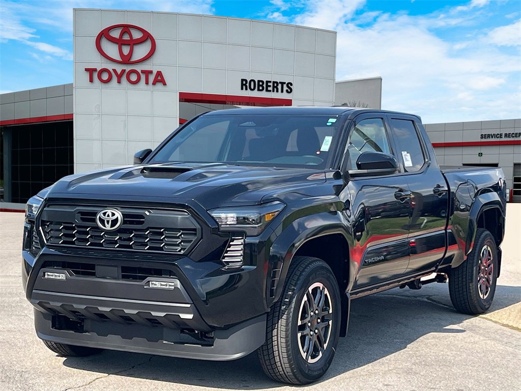 New 2025 Toyota Tacoma TRD Sport image 3