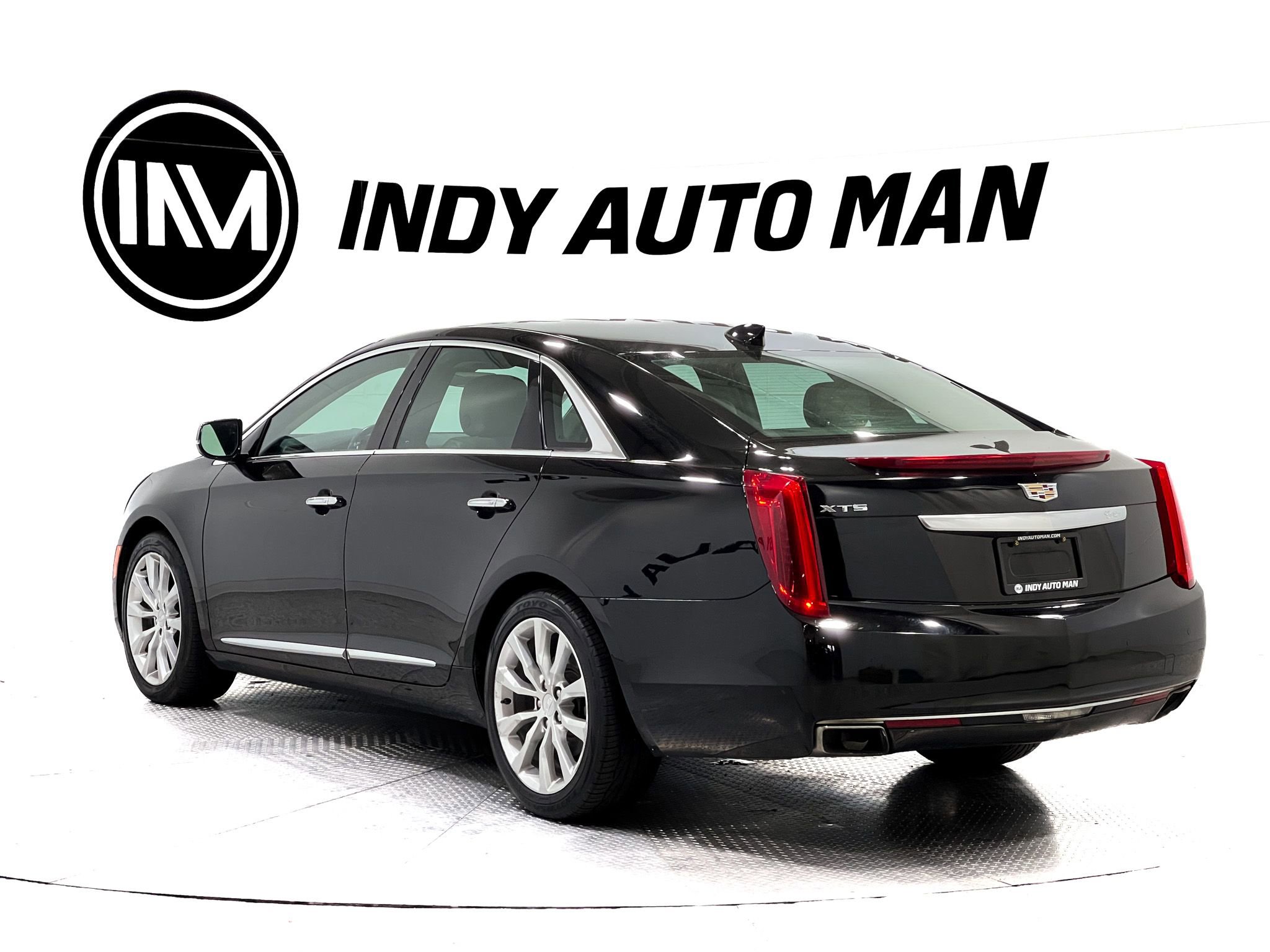 Used 2017 Cadillac XTS Luxury FWD image 6