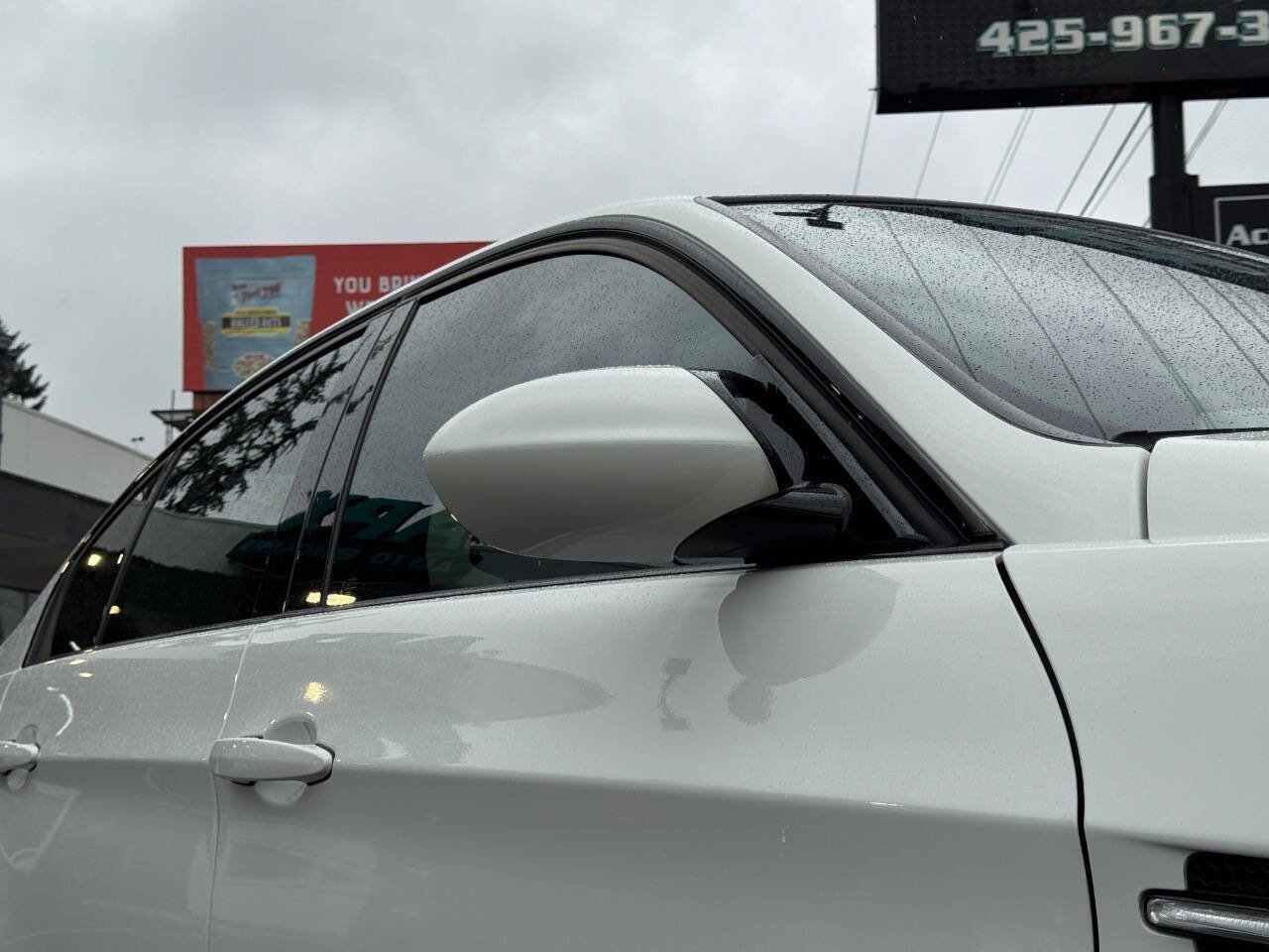 Used 2011 BMW M3 Sedan image 15