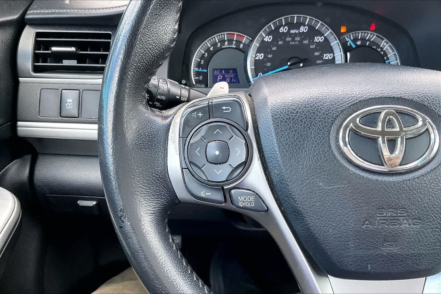 Used 2012 Toyota Camry SE FWD image 24