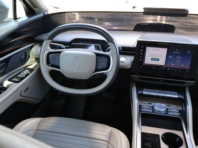 Used 2024 Lincoln Nautilus Reserve w/ Equipment Group 202A image 11