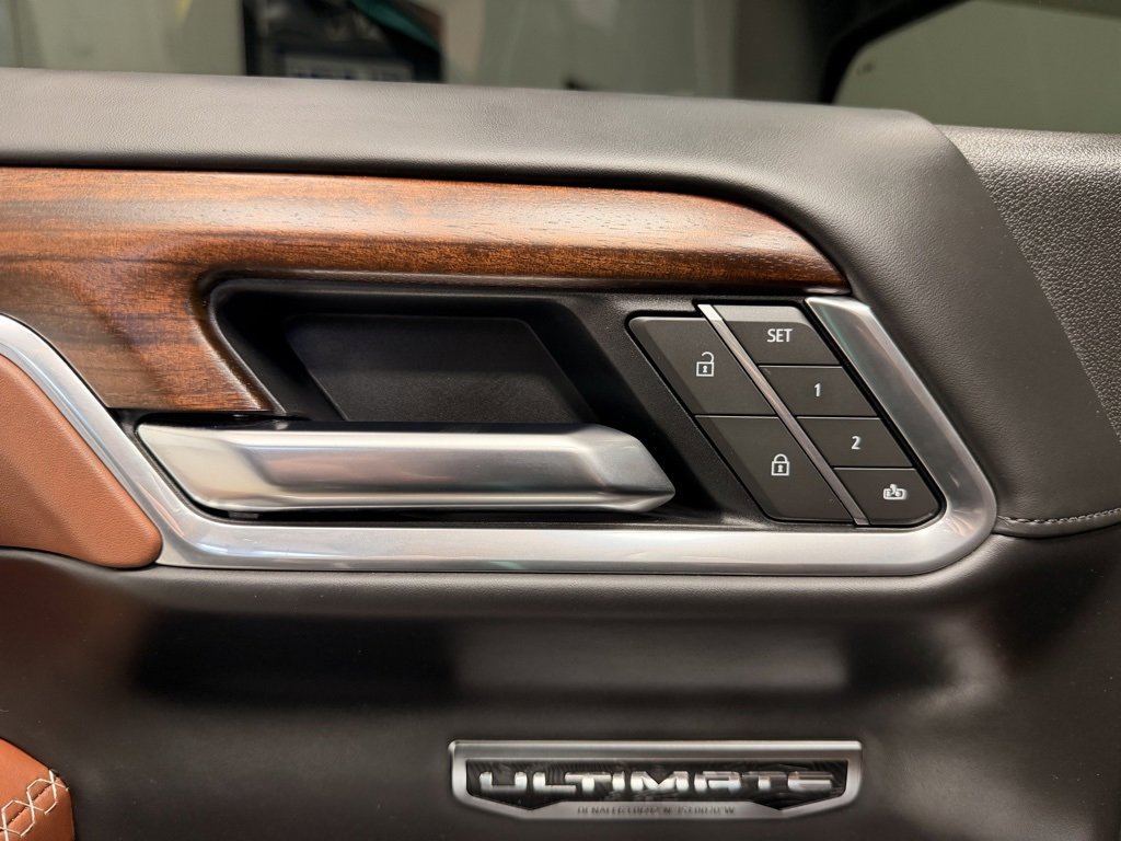 Used 2025 GMC Sierra 1500 Denali Ultimate image 29