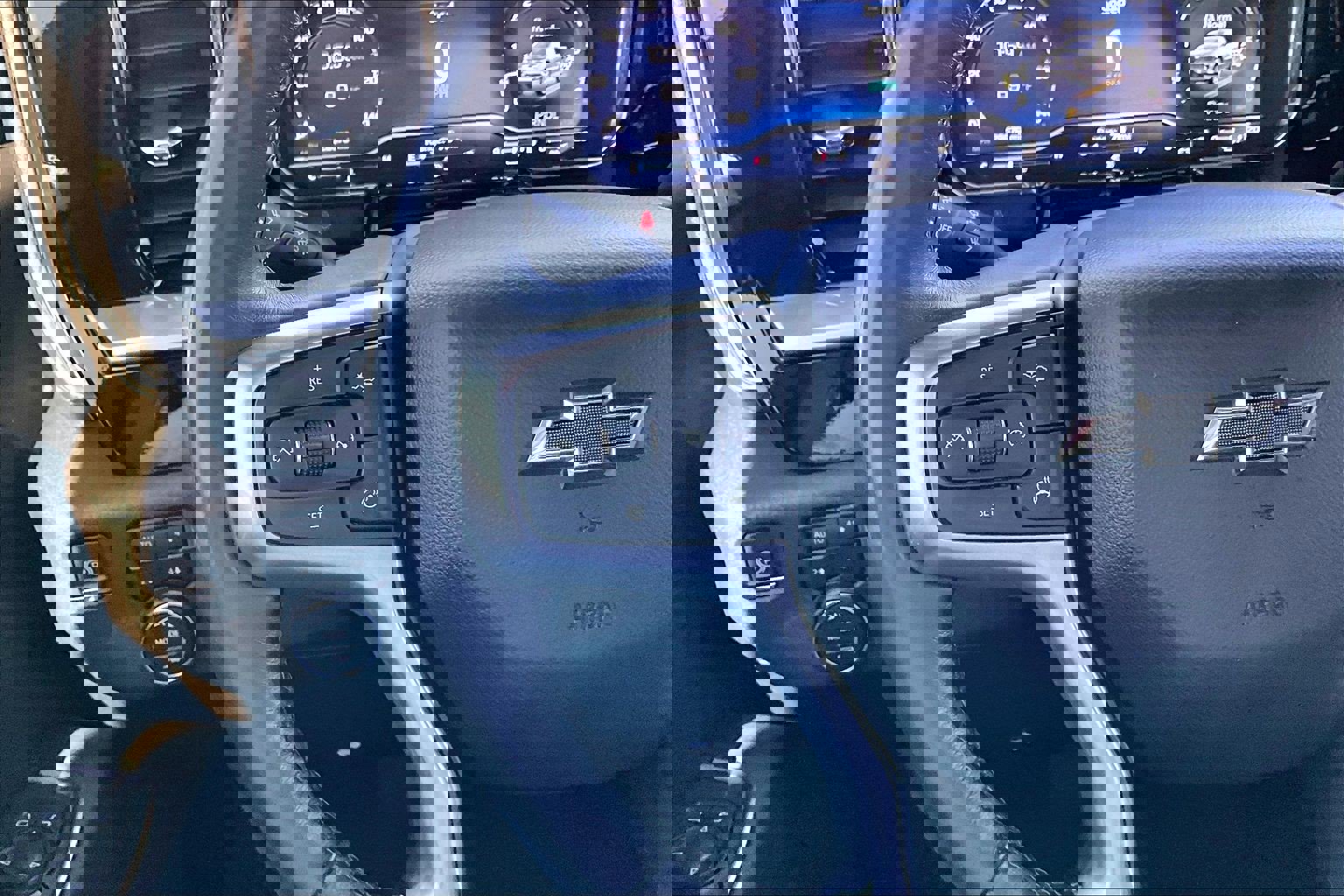 Used 2022 Chevrolet Silverado 1500 RST image 12