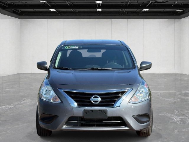 Used 2019 Nissan Versa S FWD image 2
