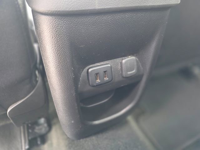 Used 2016 Chevrolet Colorado LT w/ LT Convenience Package image 14