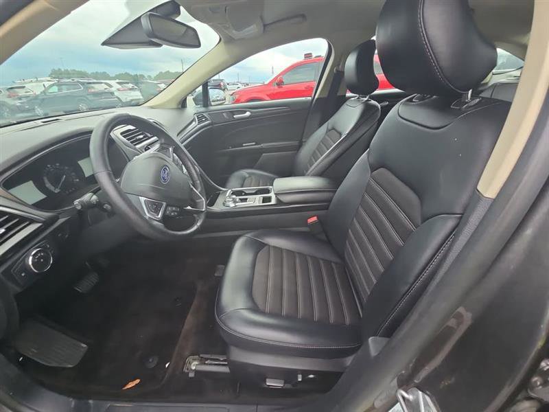 Used 2018 Ford Fusion SE image 13