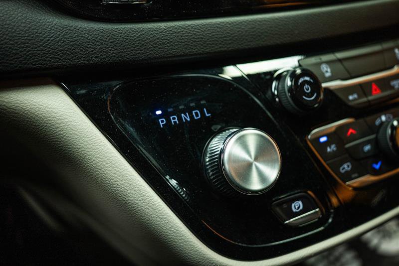 Used 2024 Chrysler Voyager LX image 18