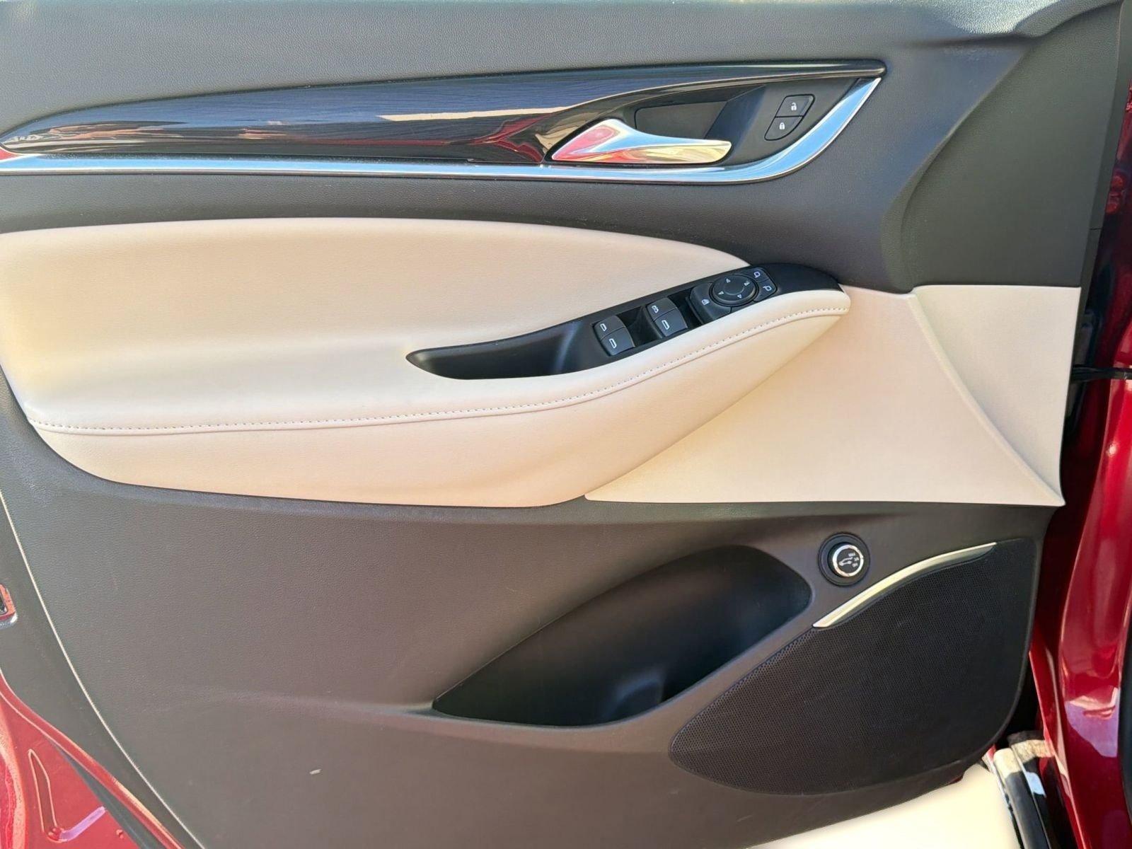 Used 2020 Buick Enclave Essence FWD image 14