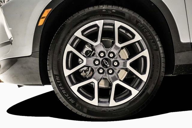 Used 2025 Chevrolet Blazer RS image 9