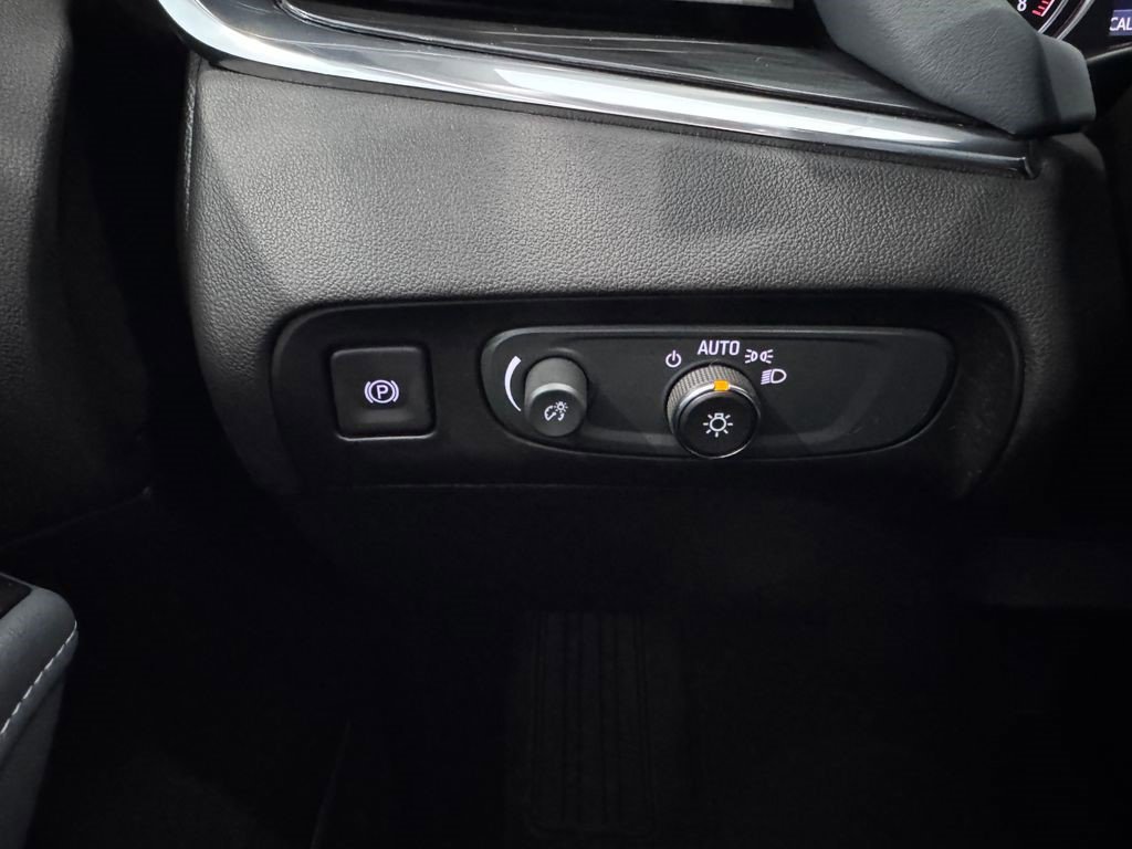 Certified 2021 Buick Enclave Essence image 18