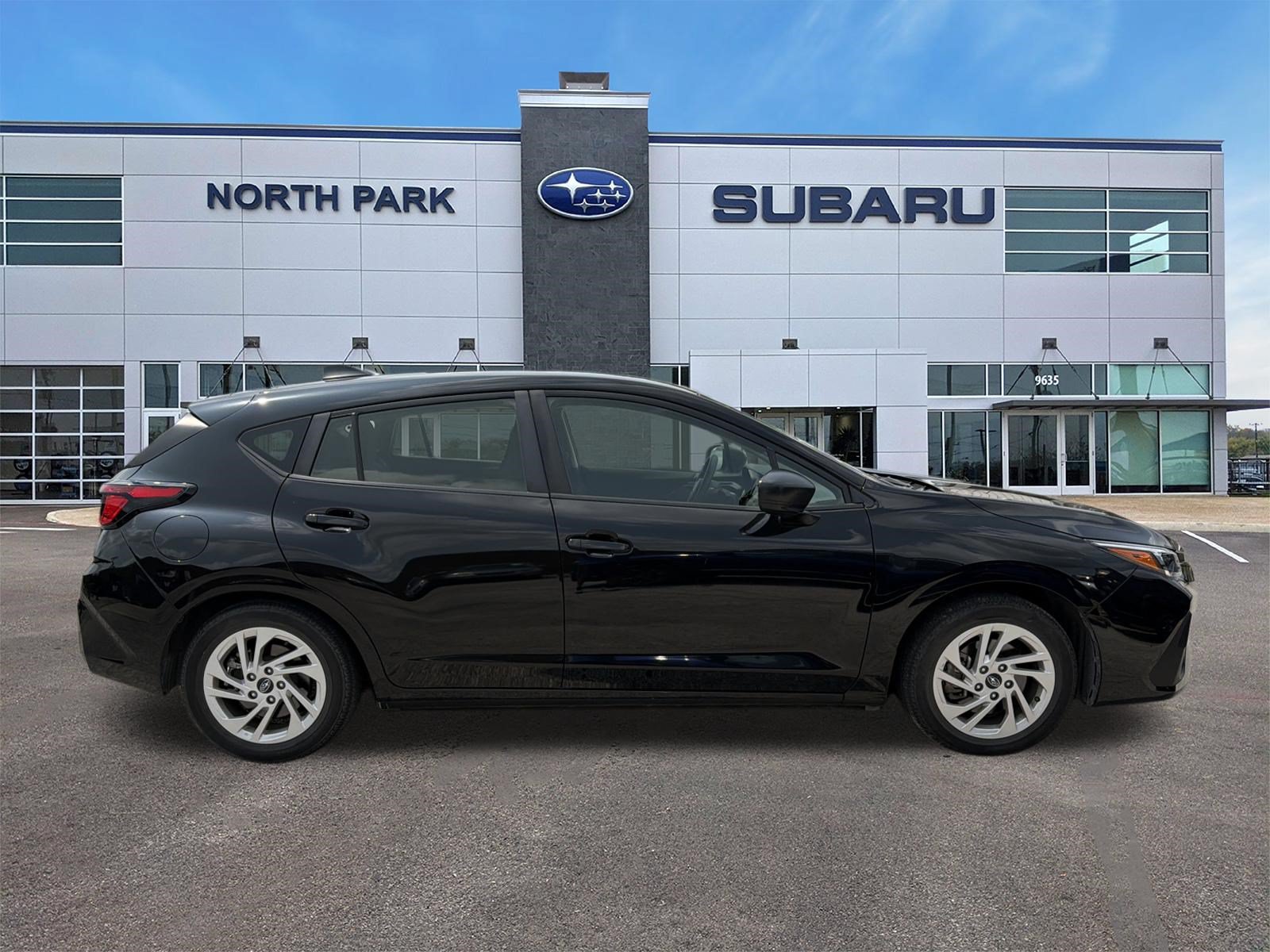 Certified 2024 Subaru Impreza 2.0i AWD/4WD image 2