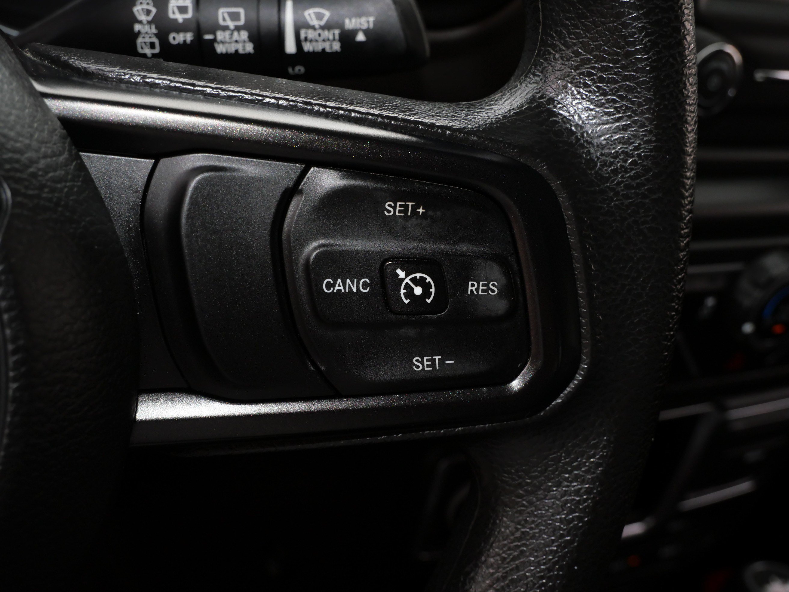 Used 2018 Jeep Wrangler Unlimited Sport AWD/4WD image 25