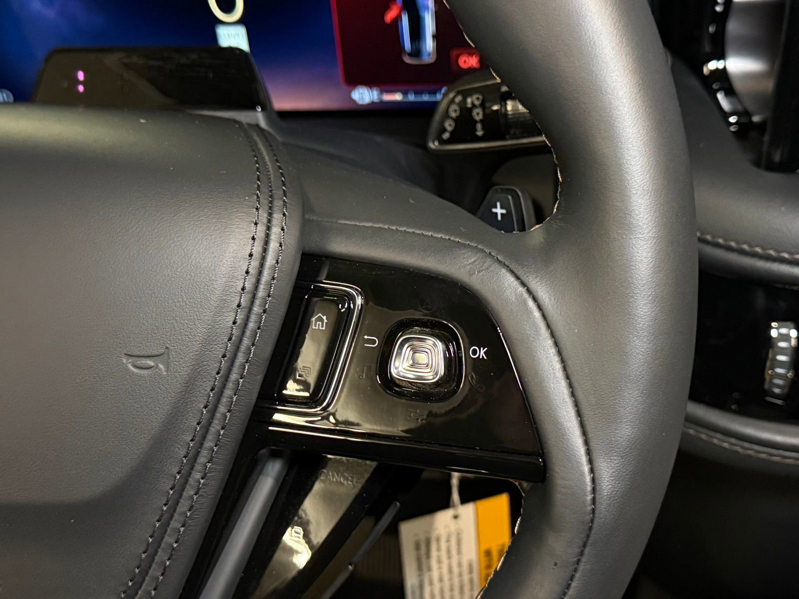 New 2026 Lincoln Aviator AWD image 30