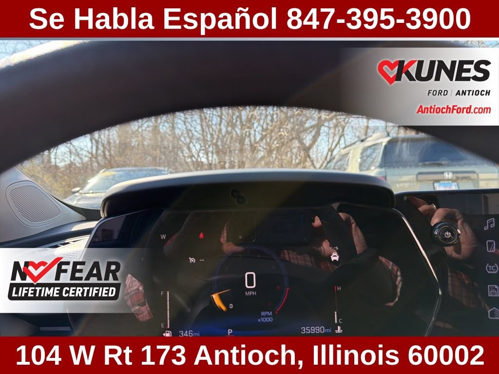 Used 2025 Chevrolet Trax LT FWD image 24