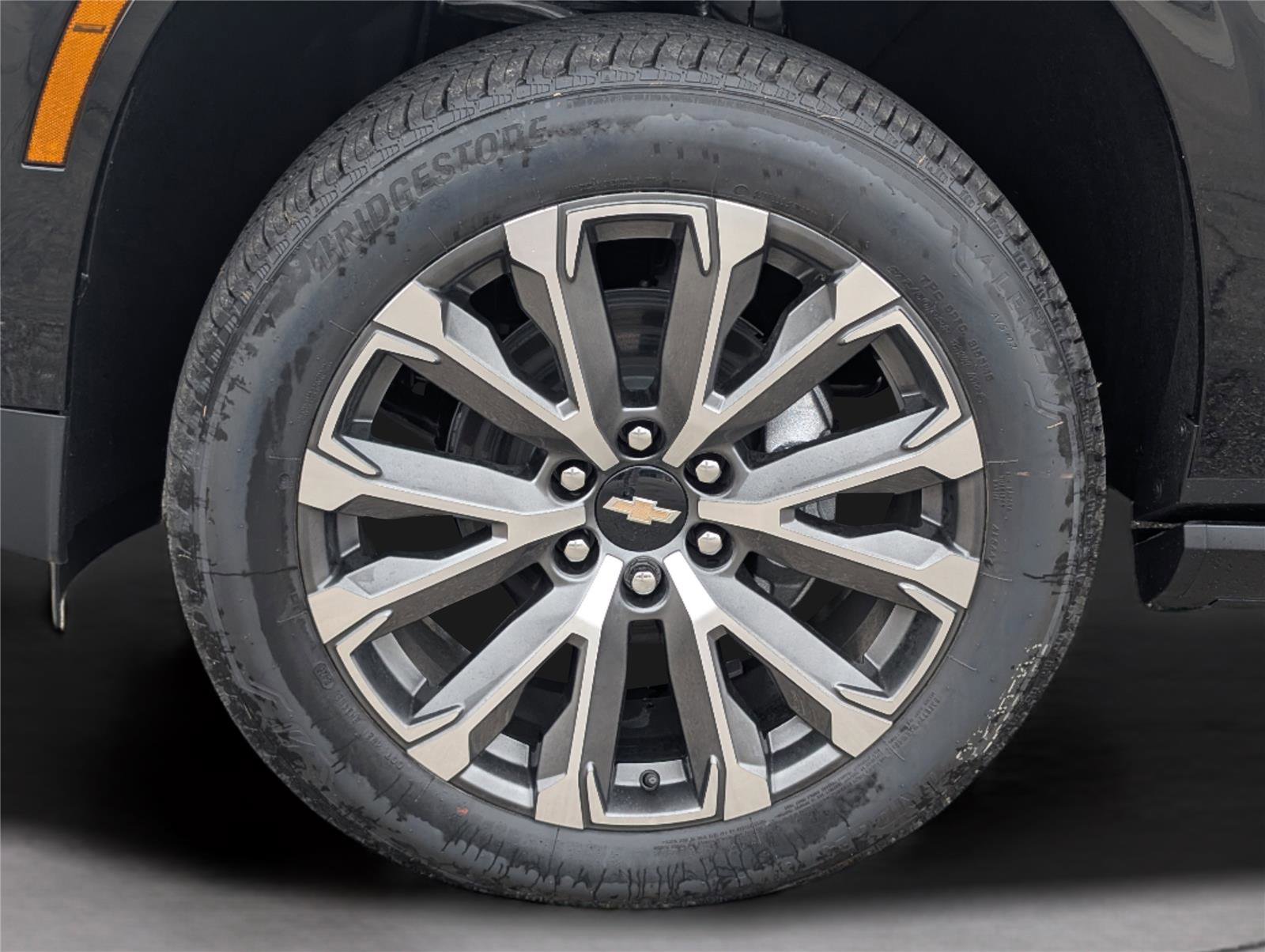 New 2026 Chevrolet Suburban High Country RWD image 34
