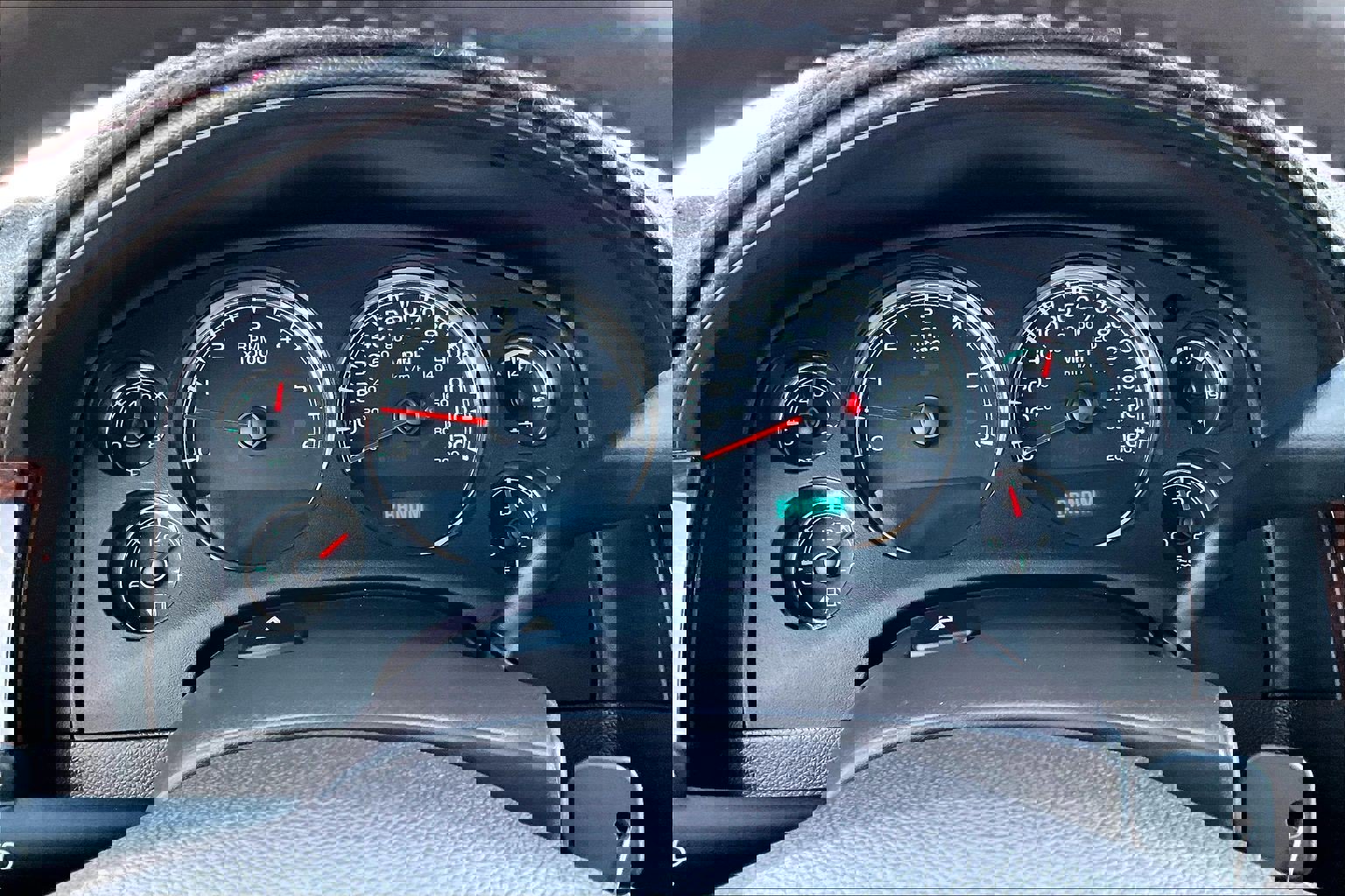 Used 2014 GMC Yukon XL Denali image 13